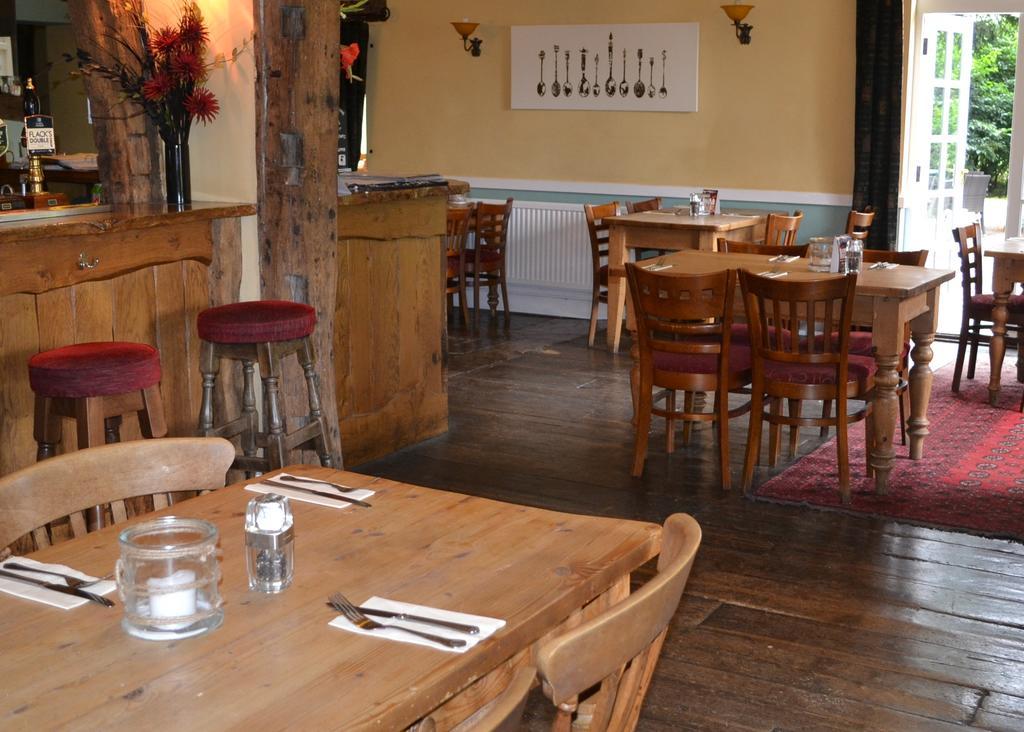 מלון רומזי The Mill Arms מראה חיצוני תמונה