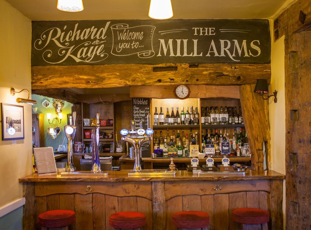 מלון רומזי The Mill Arms מראה חיצוני תמונה