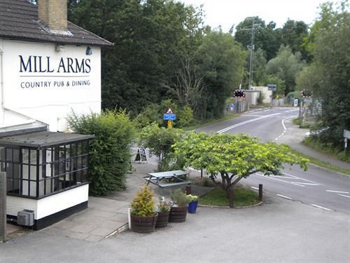 מלון רומזי The Mill Arms מראה חיצוני תמונה